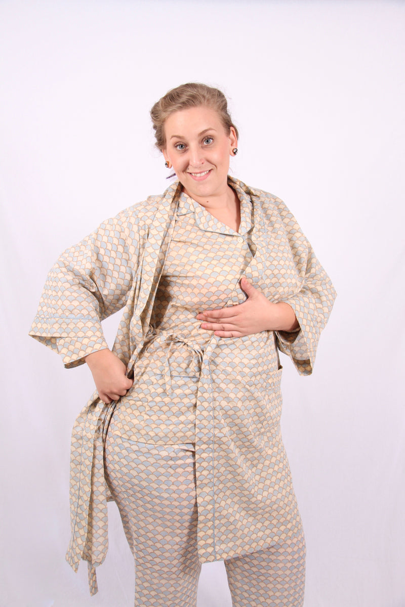 Nisa Sweet Dreams dressing gown / bath robe / brunch coat
